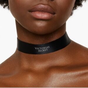 Victoria’s Secret Reversible Satin Choker Necklace NEW